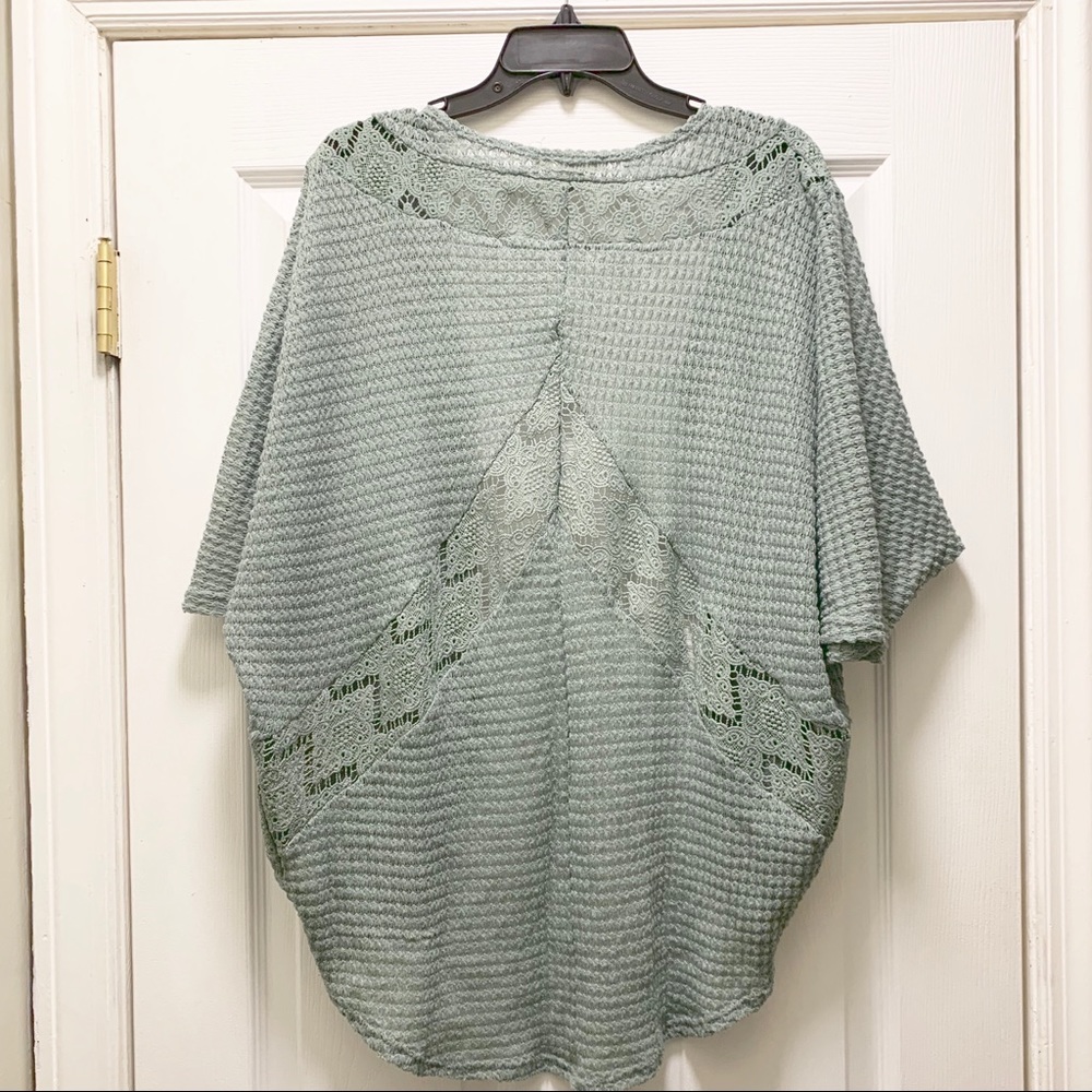 Miami Lace Eyelet Kimono - Picture 4 of 4
